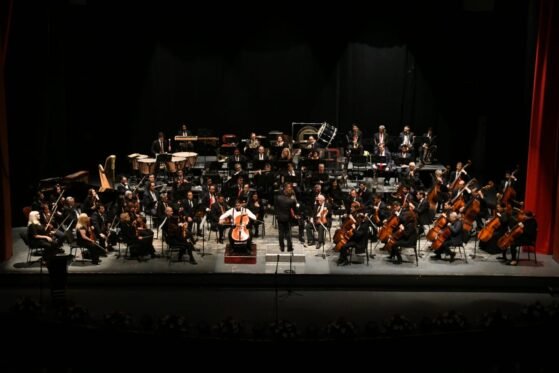 With the State of Mexico Symphony Orchestra, and Jean Carlos Coronado